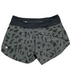 Lululemon Speed Up Short *2.5" Labyrinth Black Light Cast / Black Size 6